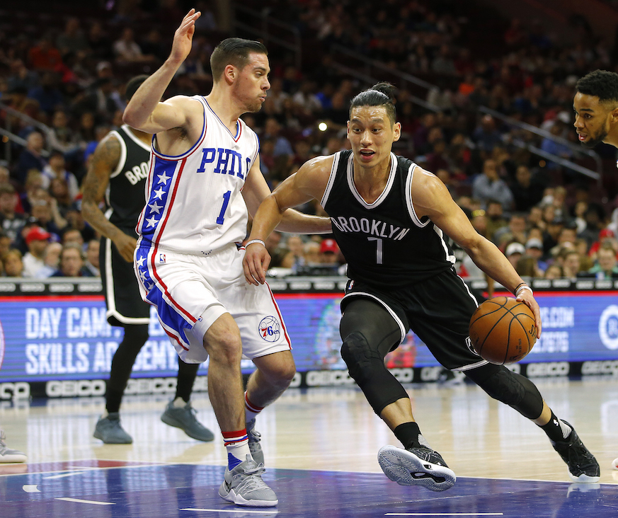 Jeremy Lin drives to the basket against the Philadelphia 76ers.