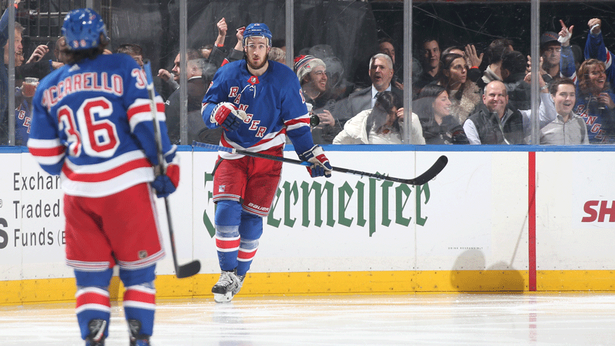 The Rangers are trading Kevin Hayes to the Jets. (Photo: Getty Images)