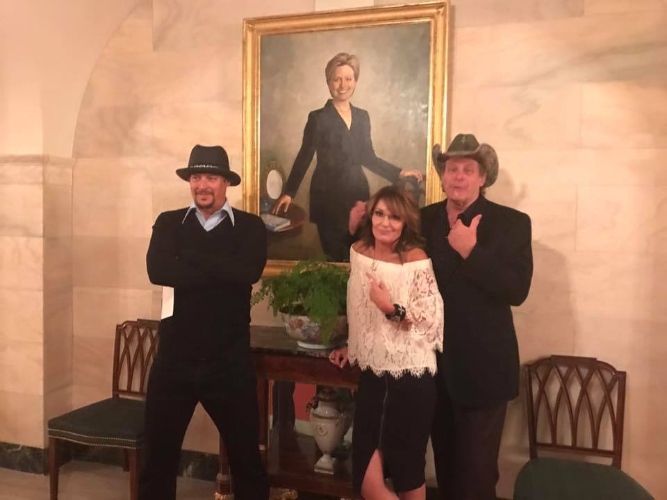Kid Rock wanted to pose flipping off Hillary Clinton’s White House portrait