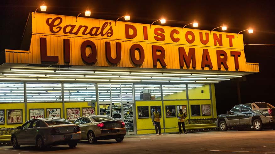 Are liquor stores open on Christmas Day?