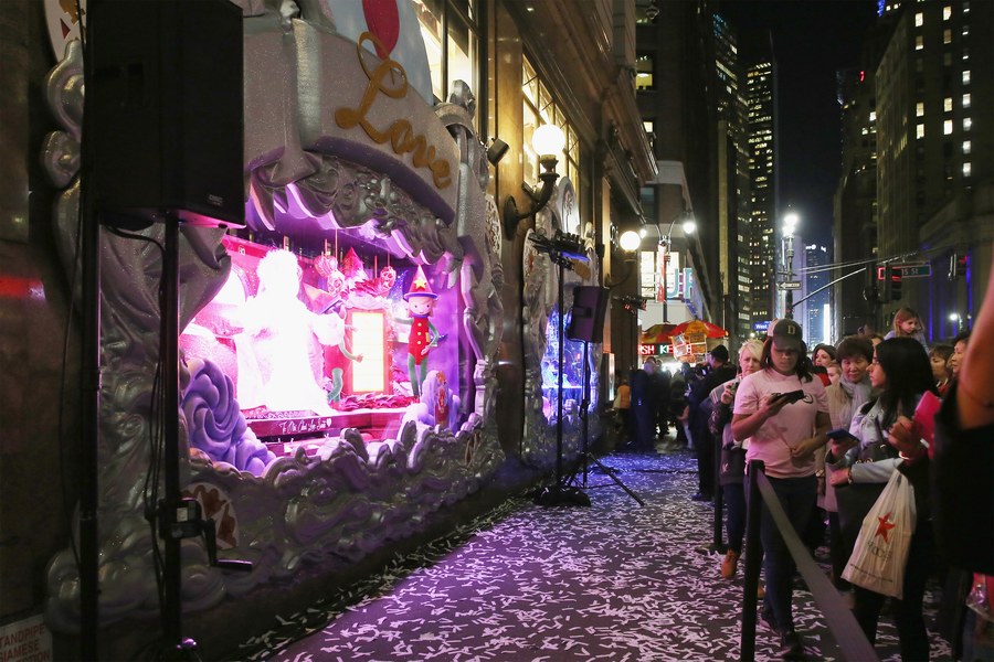 Macy's unveils its iconic holiday windows in New York City for