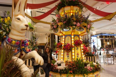 Macy’s Flower Show 2017 brings Coney Island to Herald Square