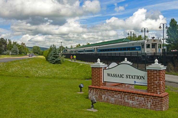 Metro-North riders will be switching from trains to buses between Wassaic and Southeast this weekend, the MTA said Tuesday.