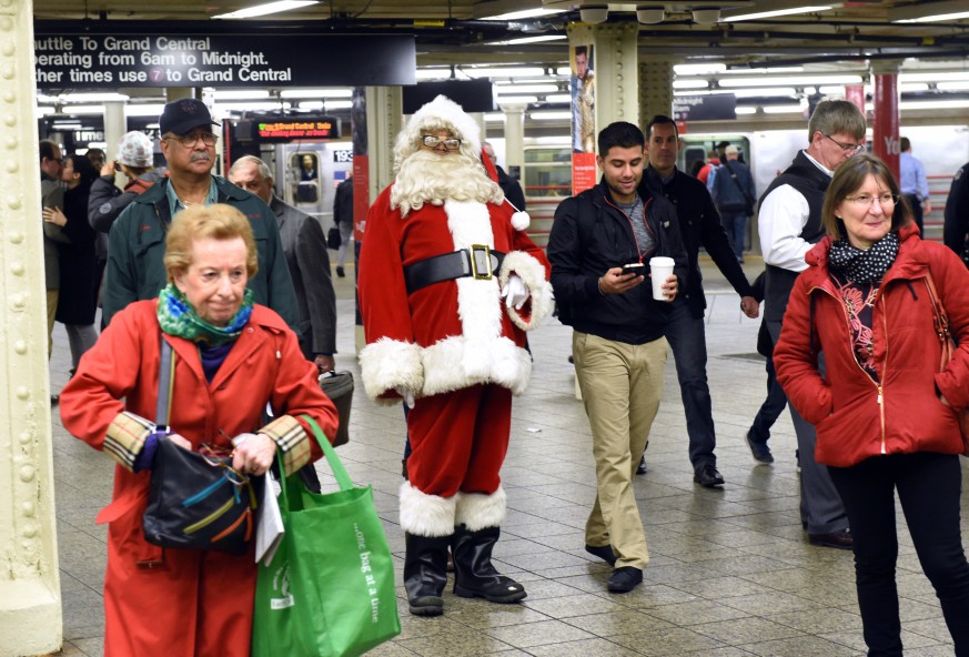 Here’s what you need to know about the subway, buses, Staten Island Railway, LIRR and Metro-North for the long holiday weekend.