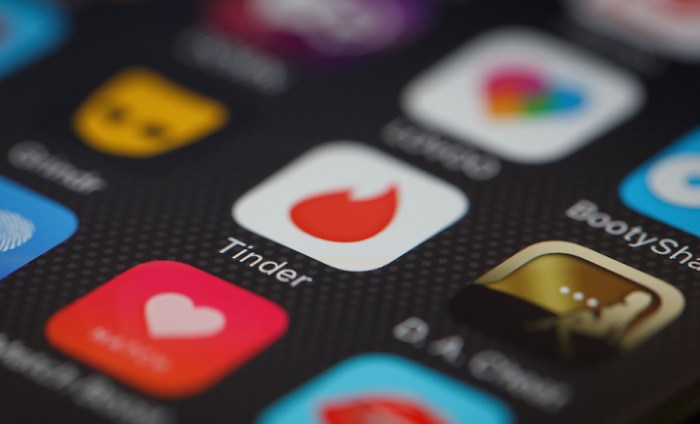 New Tinder Features: Tinder Loops lets you upload two-second videos to your profile.