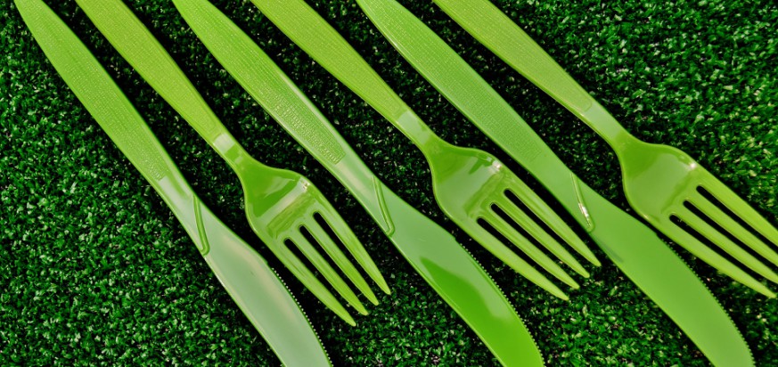 New York City students will be eating a little greener come fall by way of compostable cutlery, an initiative that will roll out this fall.