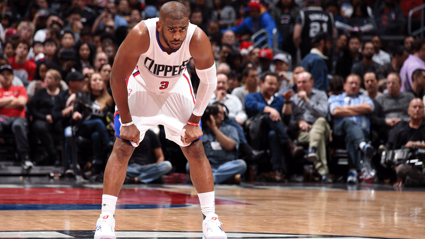 Los Angeles Clippers point guard Chris Paul during a 2017 regular season game against the San Antonio Spurs. (Photo: Getty Images)