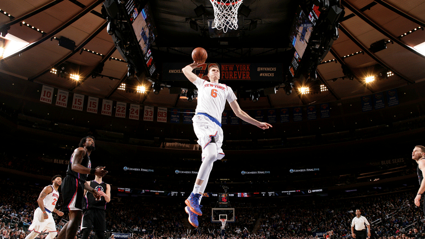 Would the Knicks be willing to deal Kristaps Porzingis for Anthony Davis. (Photo: Getty Images)