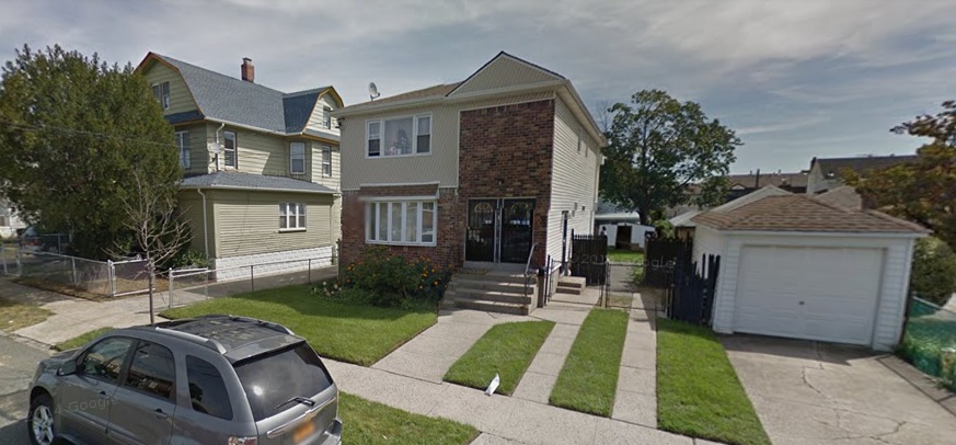 The home on 222nd Street where George Wray suffered fatal injuries after a package containing an explosive detonated in his hands. (Photo via Google Maps)