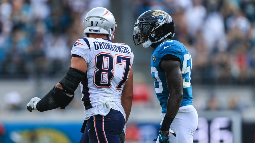 Rob Gronkowski held in check as Patriots are pounded by Jaguars