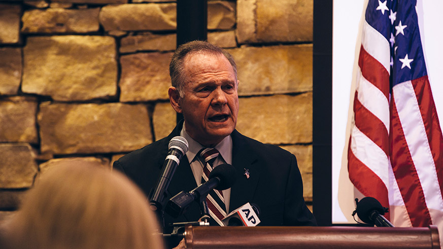 Roy Moore threatens to sue Washington Post over sexual misconduct reports