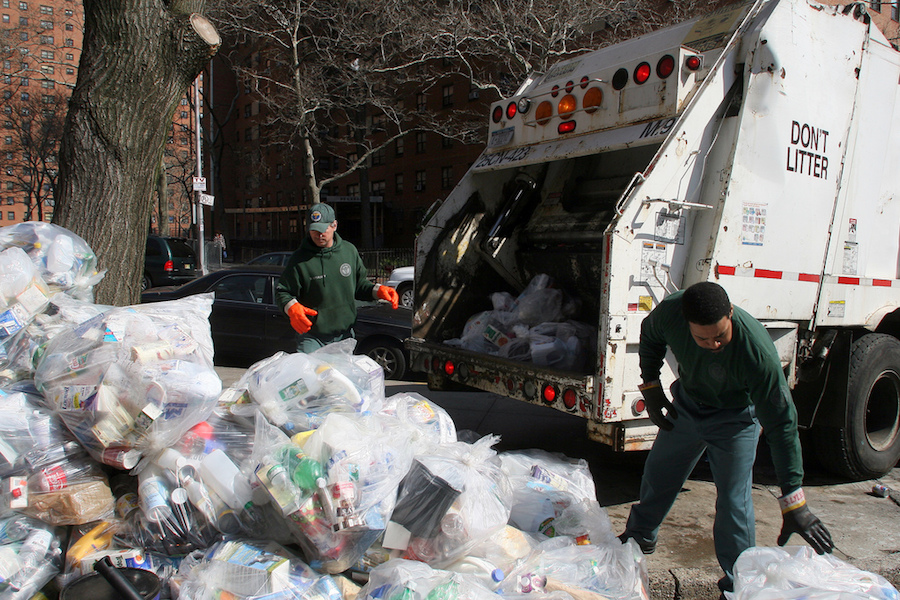 NYC bill could help drivers avoid trash-truck traffic jams