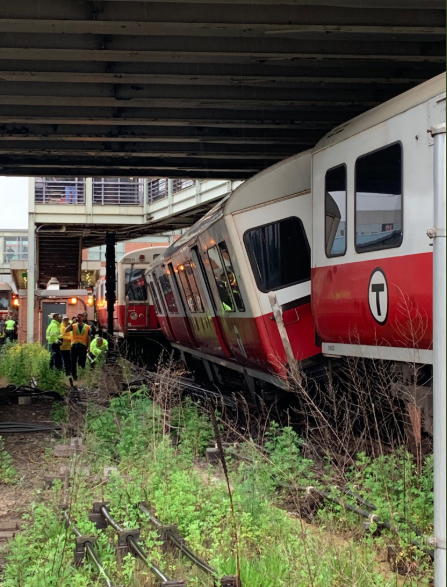 MBTA investigating derailed Red Line train at JFK/UMass
