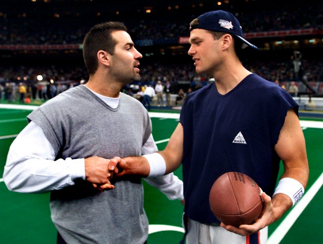 Kurt Warner (left) and Tom Brady (right) faced off in Super Bowl XXXVI. (Photo: Getty Images)