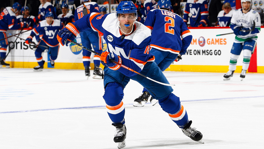 Islanders forward Andrew Ladd. (Photo: Getty Images)