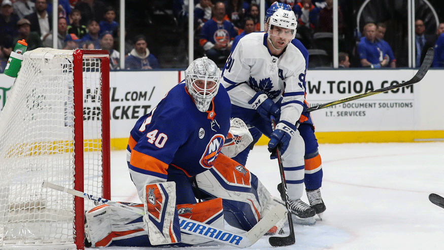 The Islanders fell to the Maple Leafs on Monday night. (Photo: Getty Images)