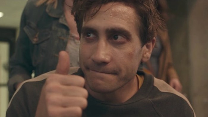 Jake Gyllenhaal with his thumb up