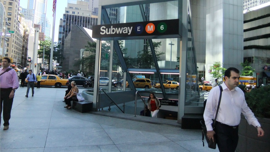 Man pepper-sprays child, tourist who took pic of his subway picnic.