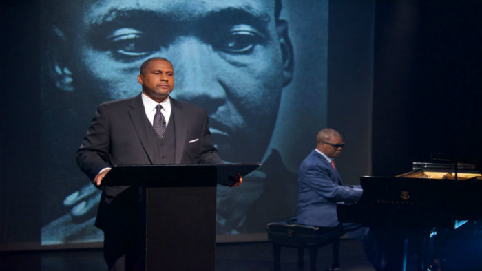 Tavis Smiley Brings MLK to the stage