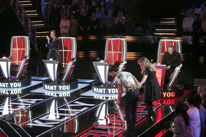 Who didn't make the cut on the voice this week?