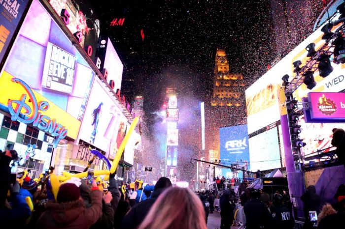times square new year's eve 2018