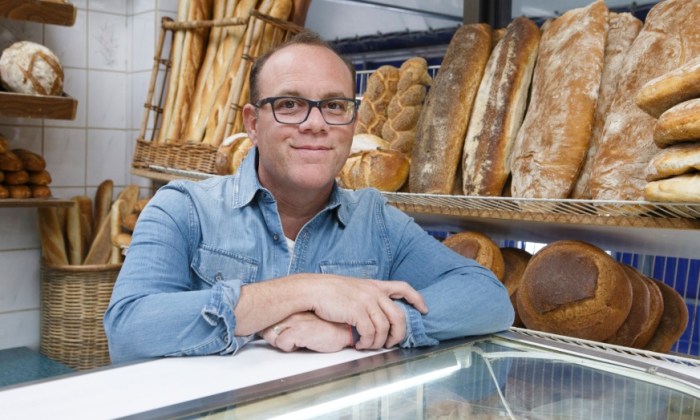 Tom Papa in Baked