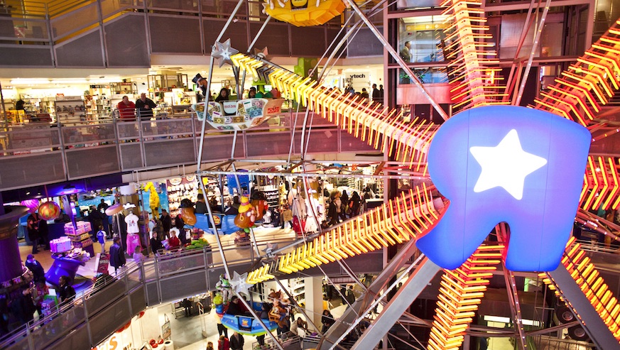 toy shop in times square