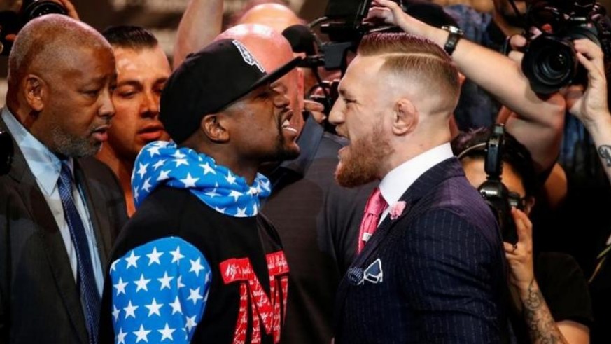 What, time, does, Mayweather, McGregor, fight, start