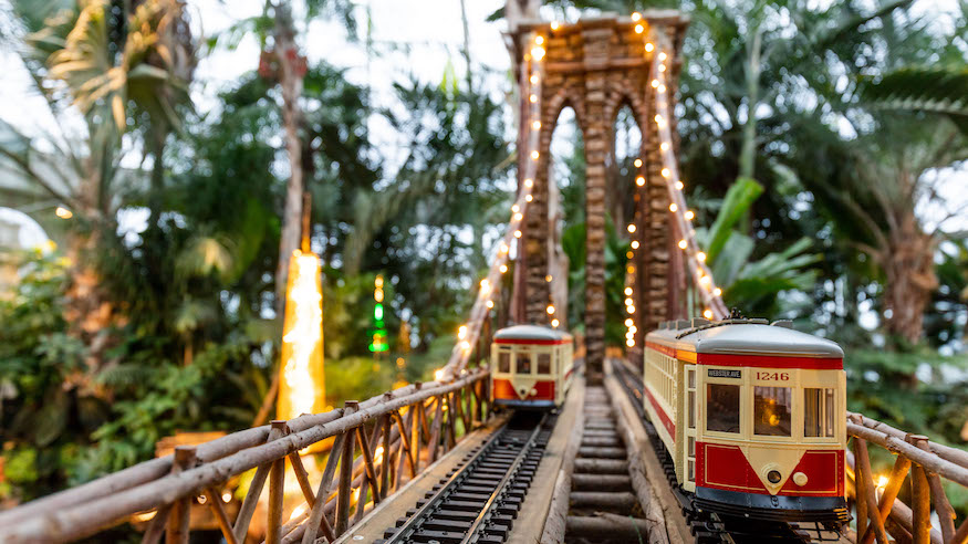 The 2018 Holiday Train Show Adds Ferries And One World Trade