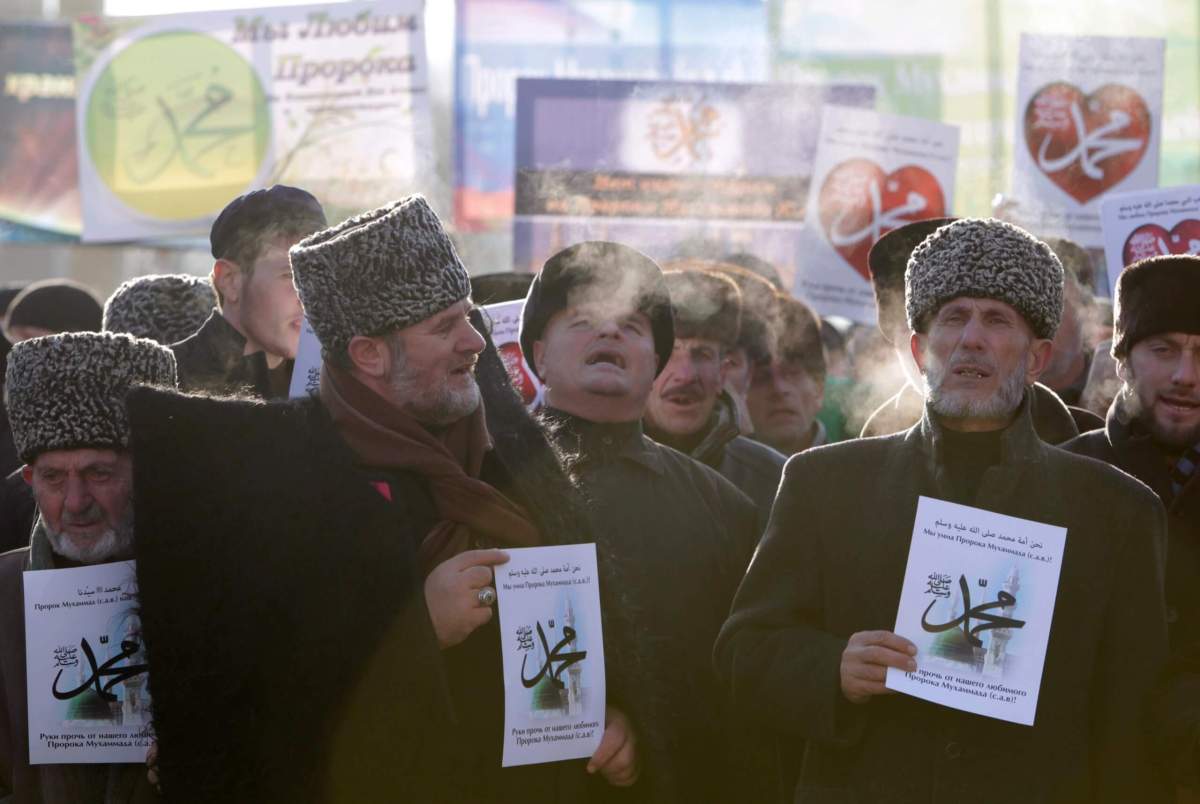 Chechnya rally protests against “immoral” Charlie Hebdo cartoons