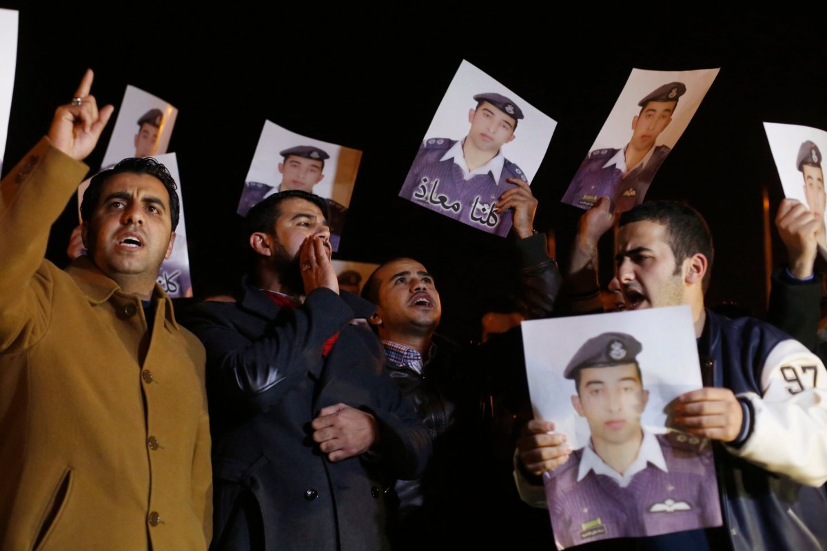 ISIS gives new sunset deadline for Jordan to swap bomber for hostage