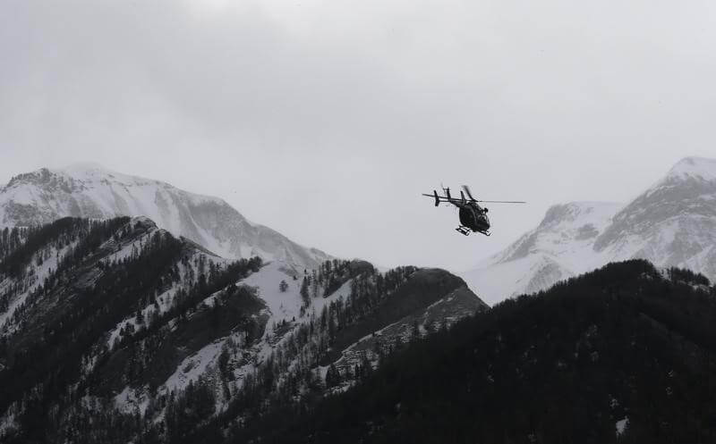 Germanwings crew refuse to fly as French team investigates Alps crash