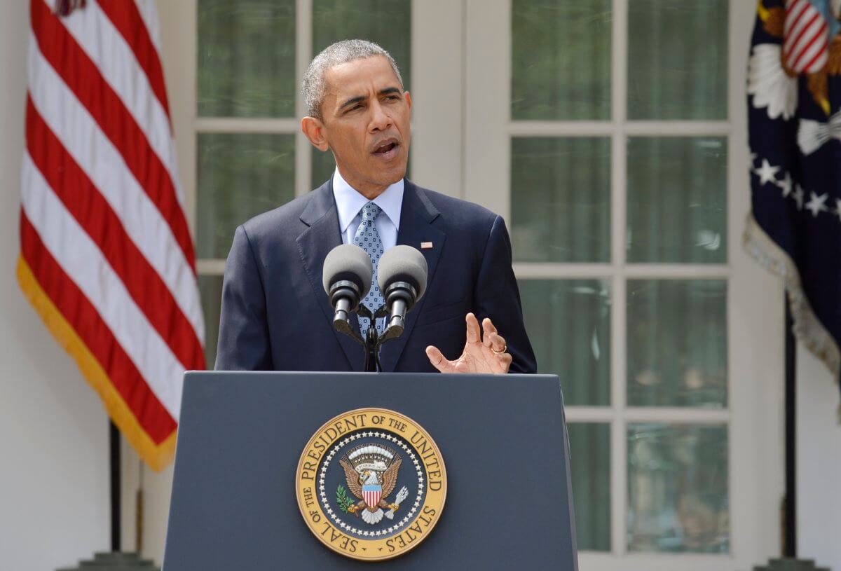 Iran nuclear deal is better than war, says Obama