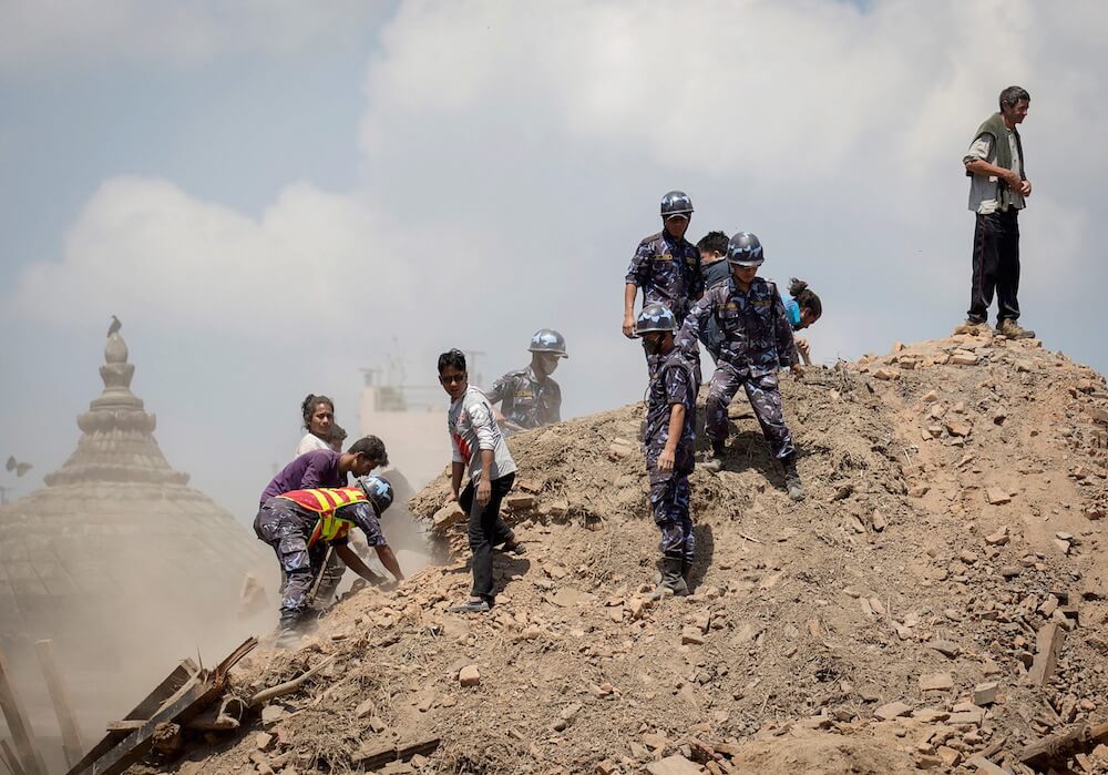 Nepal PM says quake toll could hit 10,000 as families dig for survivors
