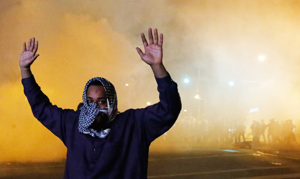 Police fire rubber bullets as Baltimore rioters defy curfew