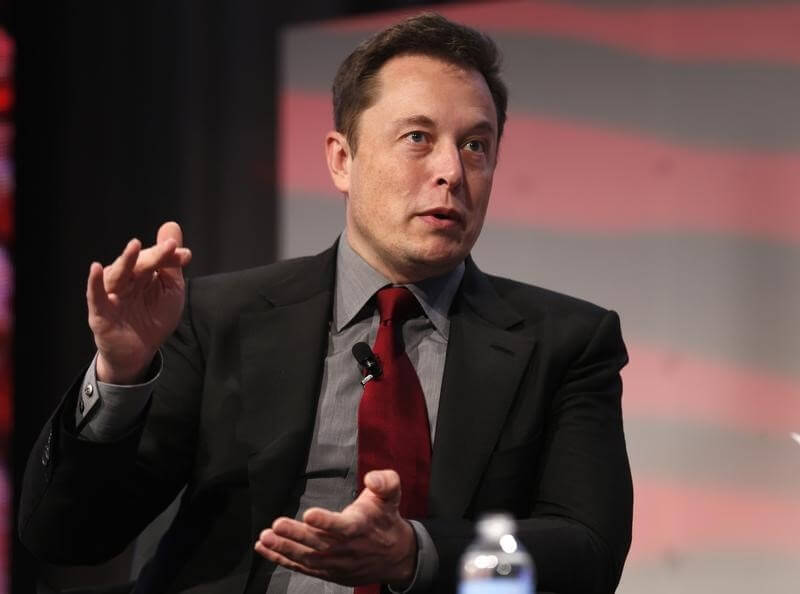 Elon Musk shows Tesla home-storage batteries that could change the world