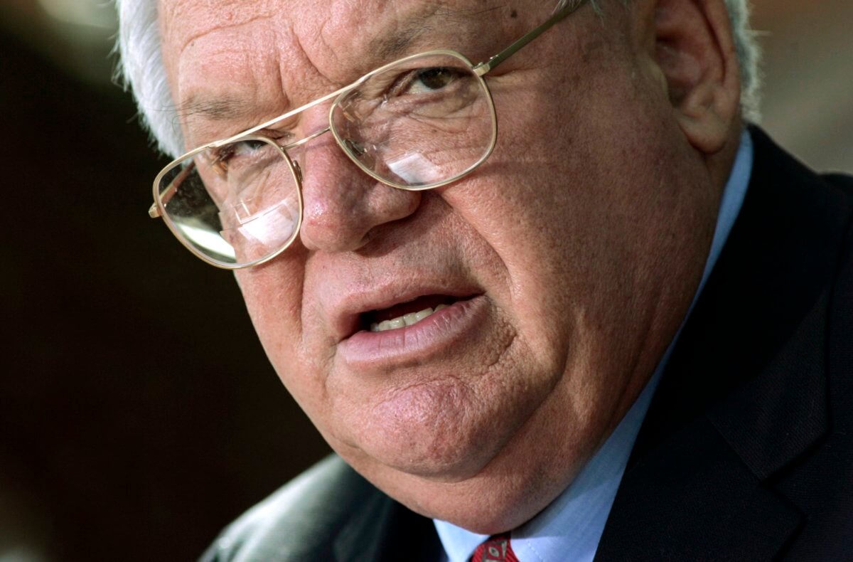 Ex House speaker Dennis Hastert accused over ‘misconduct’ payouts