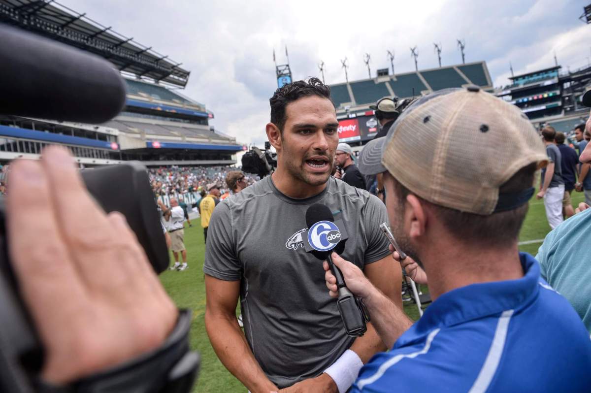 Can Mark Sanchez keep the Eagles in playoff contention?