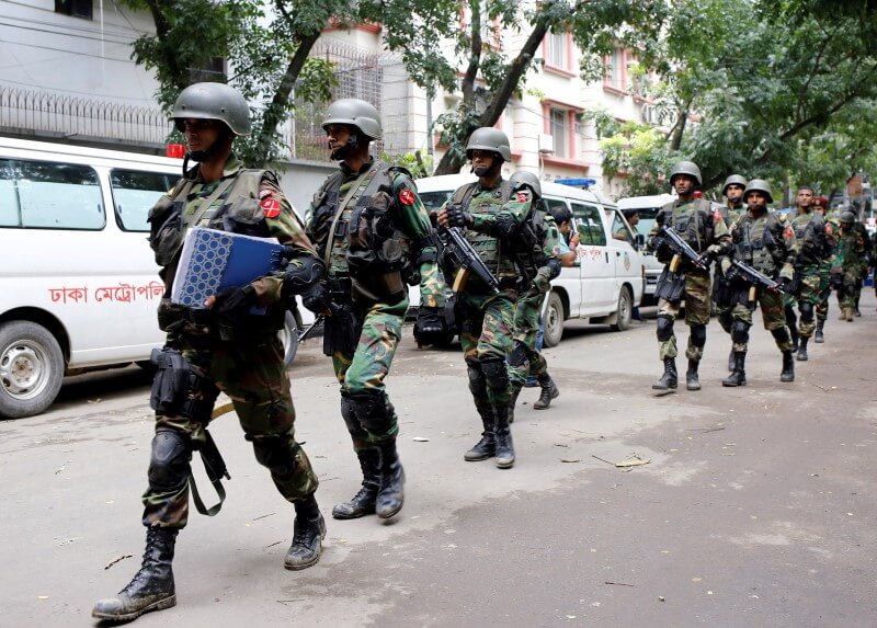 Islamist militants kill 20 in Bangladesh before commandos end siege