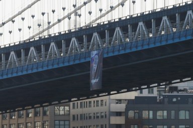 Putin ‘Peacemaker’ banner hung from Manhattan Bridge