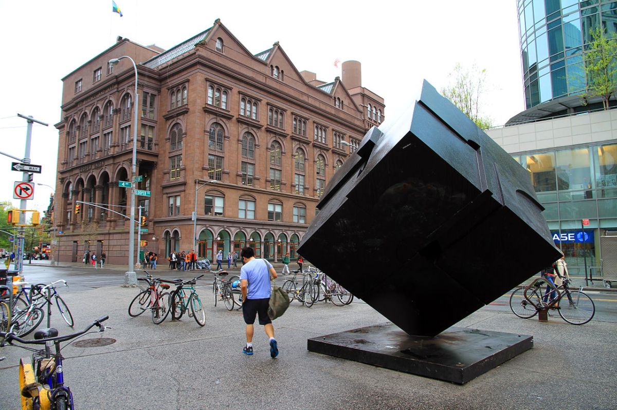 Minature Astor Place Cube selling for $30,000 on eBay