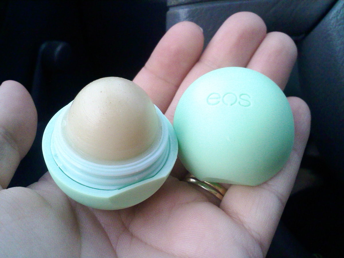 Long Island woman says EOS lip balm gave her blisters: Lawsuit