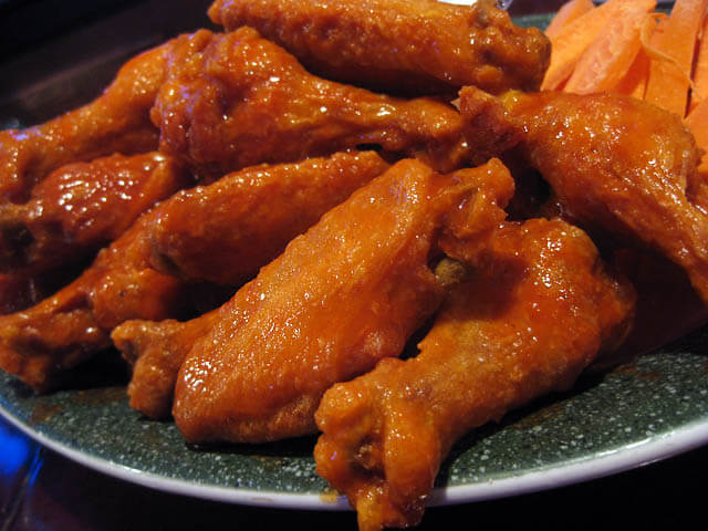 $41,000 worth of chicken wings stolen by father-son duo: cops
