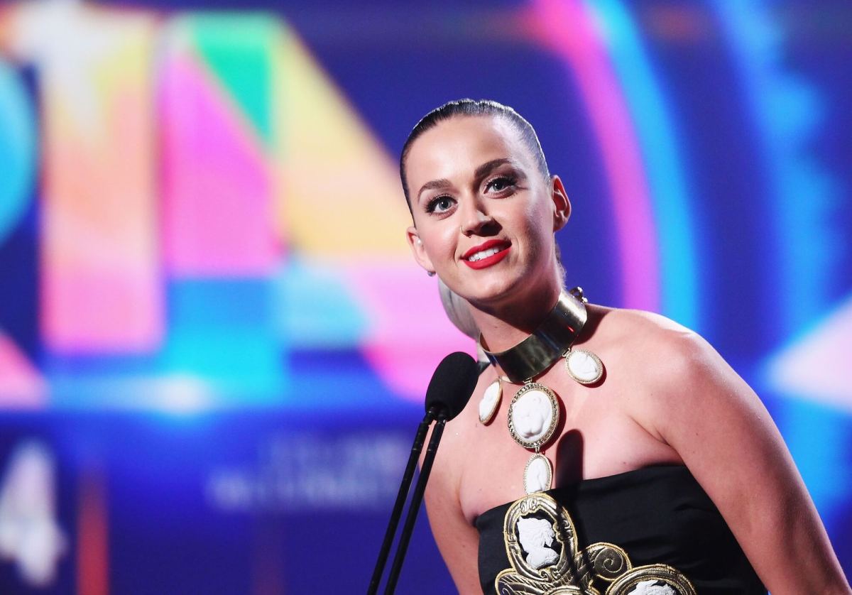 Katy Perry to liven up Super Bowl with Taylor Swift dig