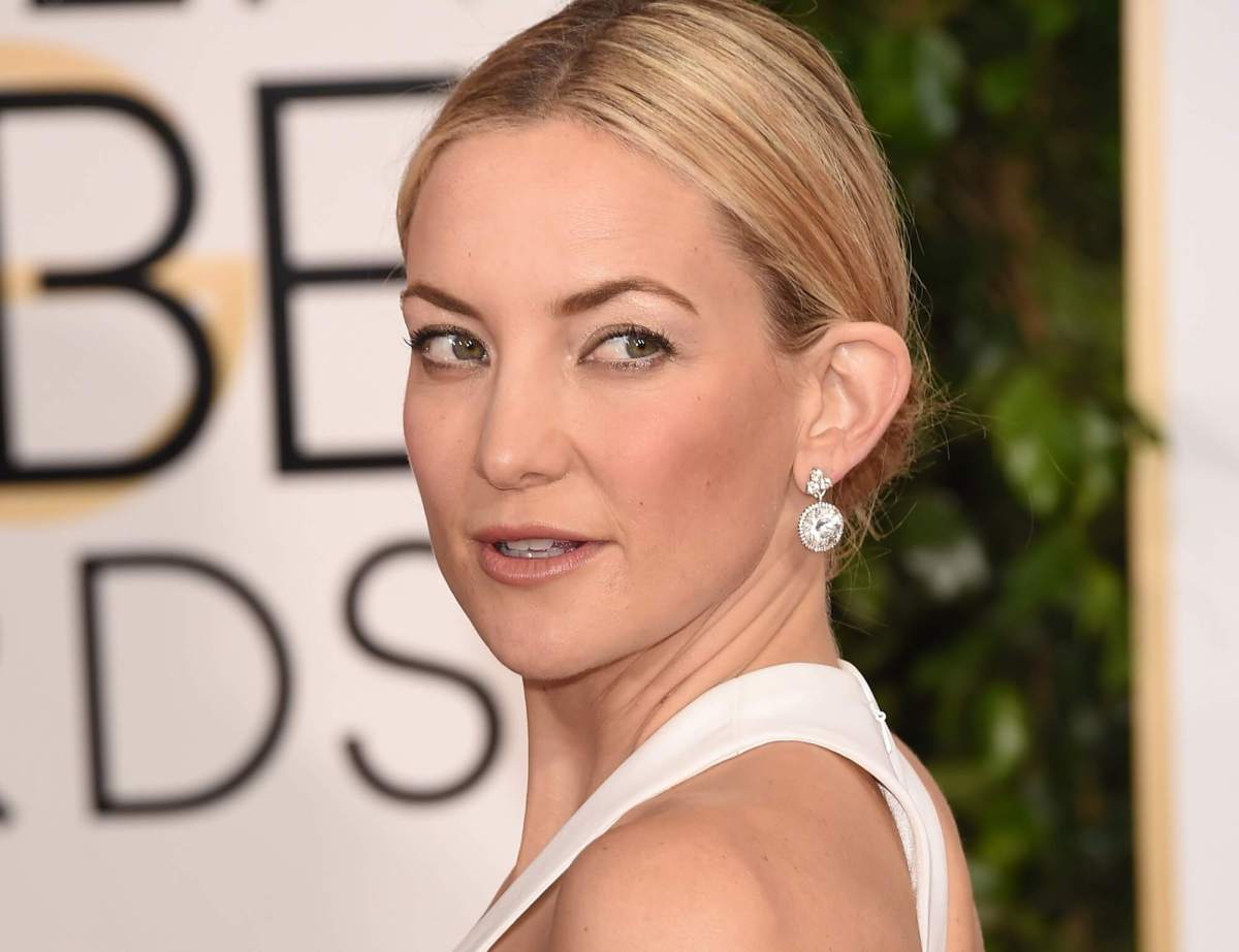 Kate Hudson doesn’t think naked photos of her brother are ‘necessary’