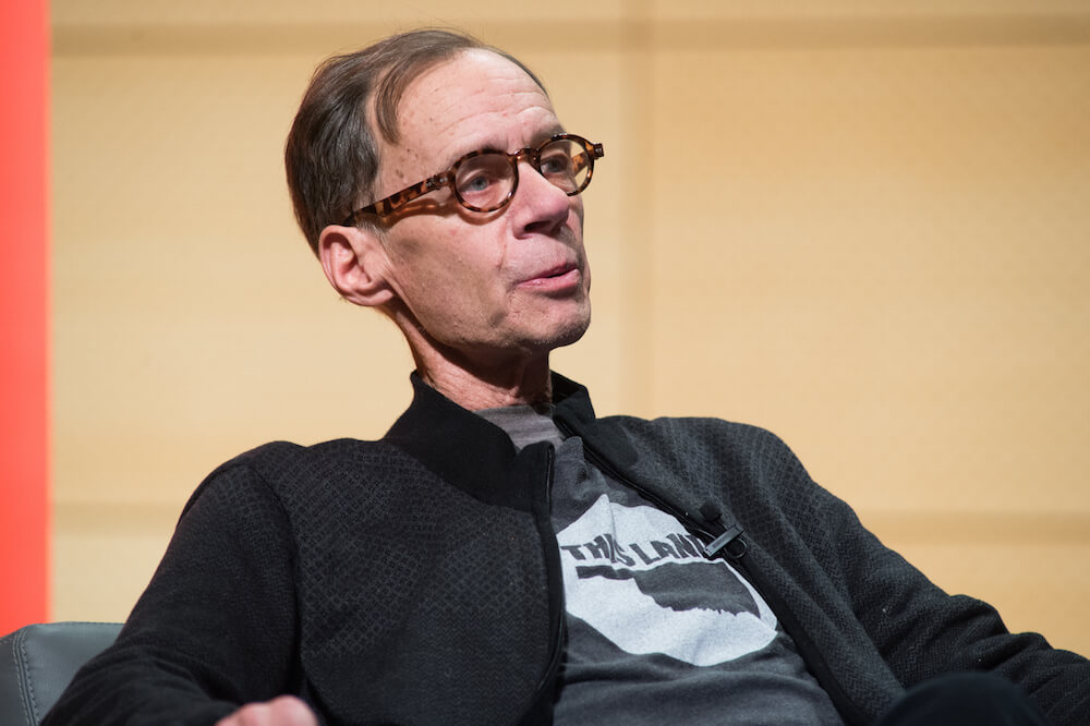 New York Times columnist David Carr dies after collapsing at office