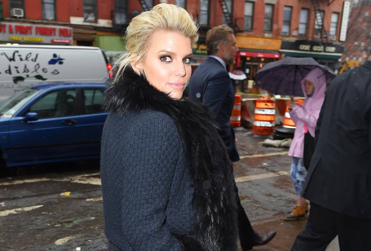 Whoops! Jessica Simpson’s family botched her intervention