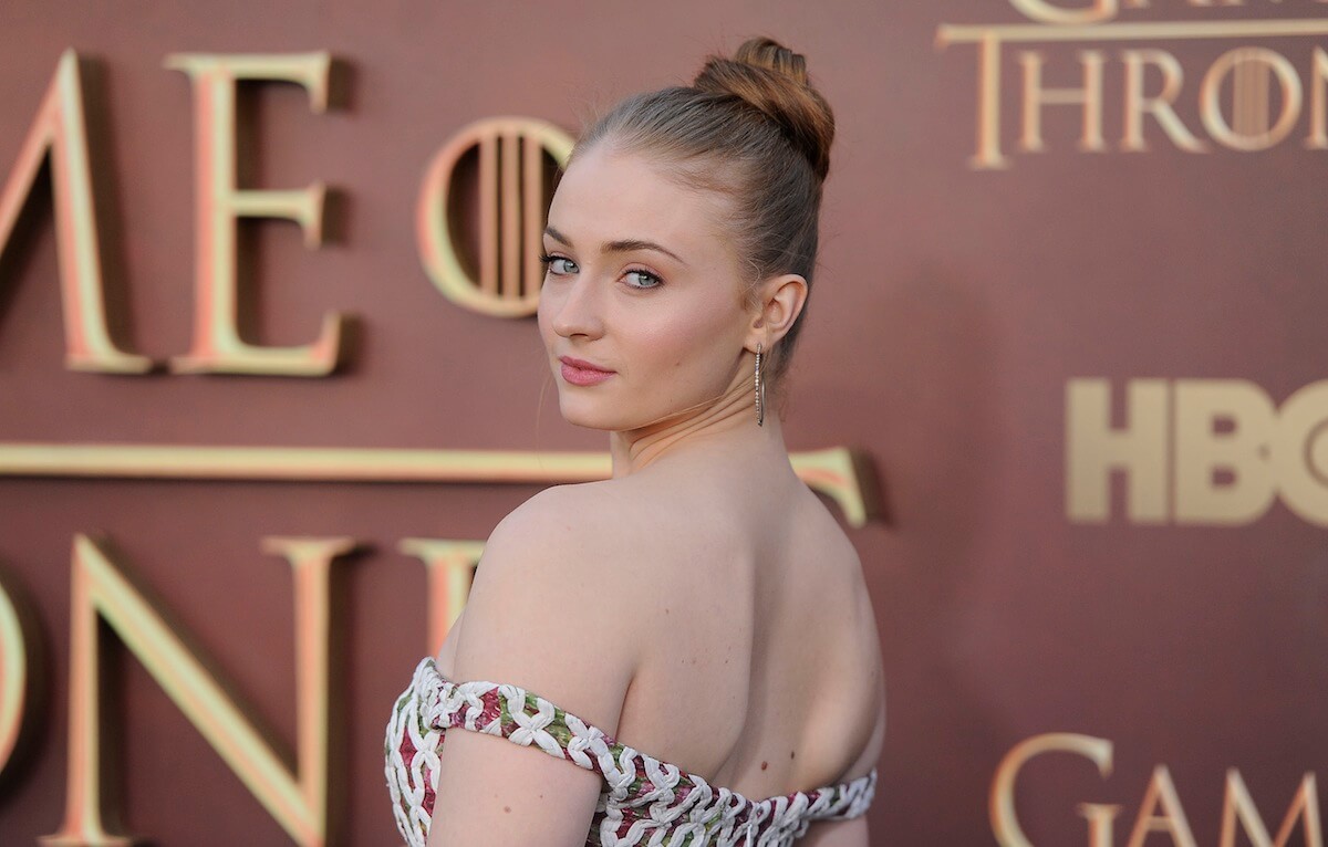 Sophie Turner loves snooker and proving you wrong about Sansa Stark