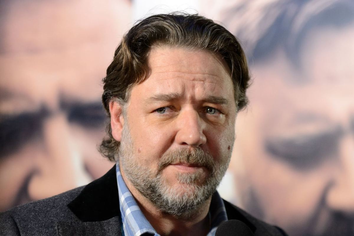 Russell Crowe says buying a rugby team cost him his marriage