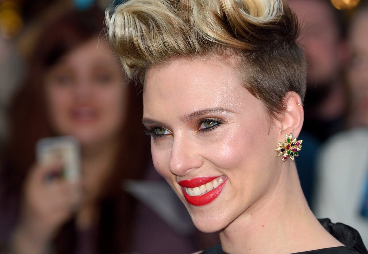 Scarlett Johansson is apparently physically perfect